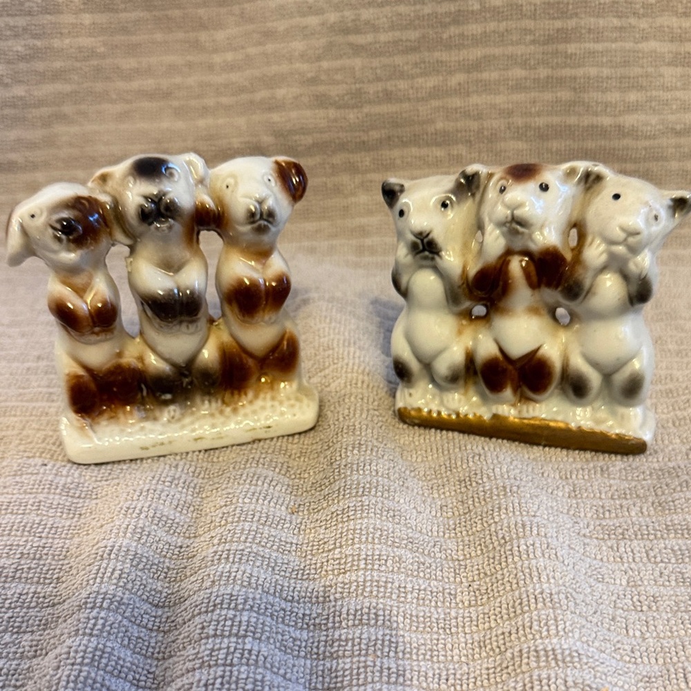 Vintage porcelain Dogs and catFigurines. Made in Japan